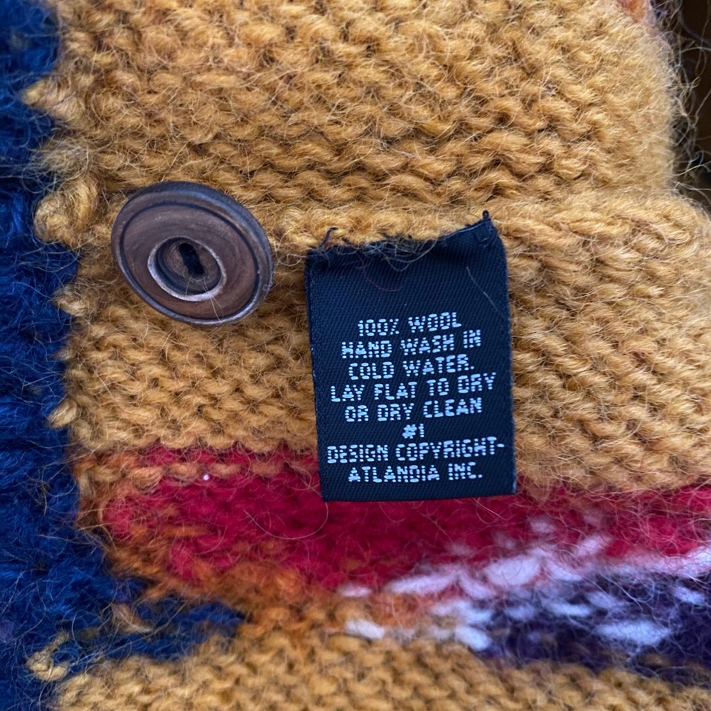 Wool sweater. 100% wool - Picture 3 of 3